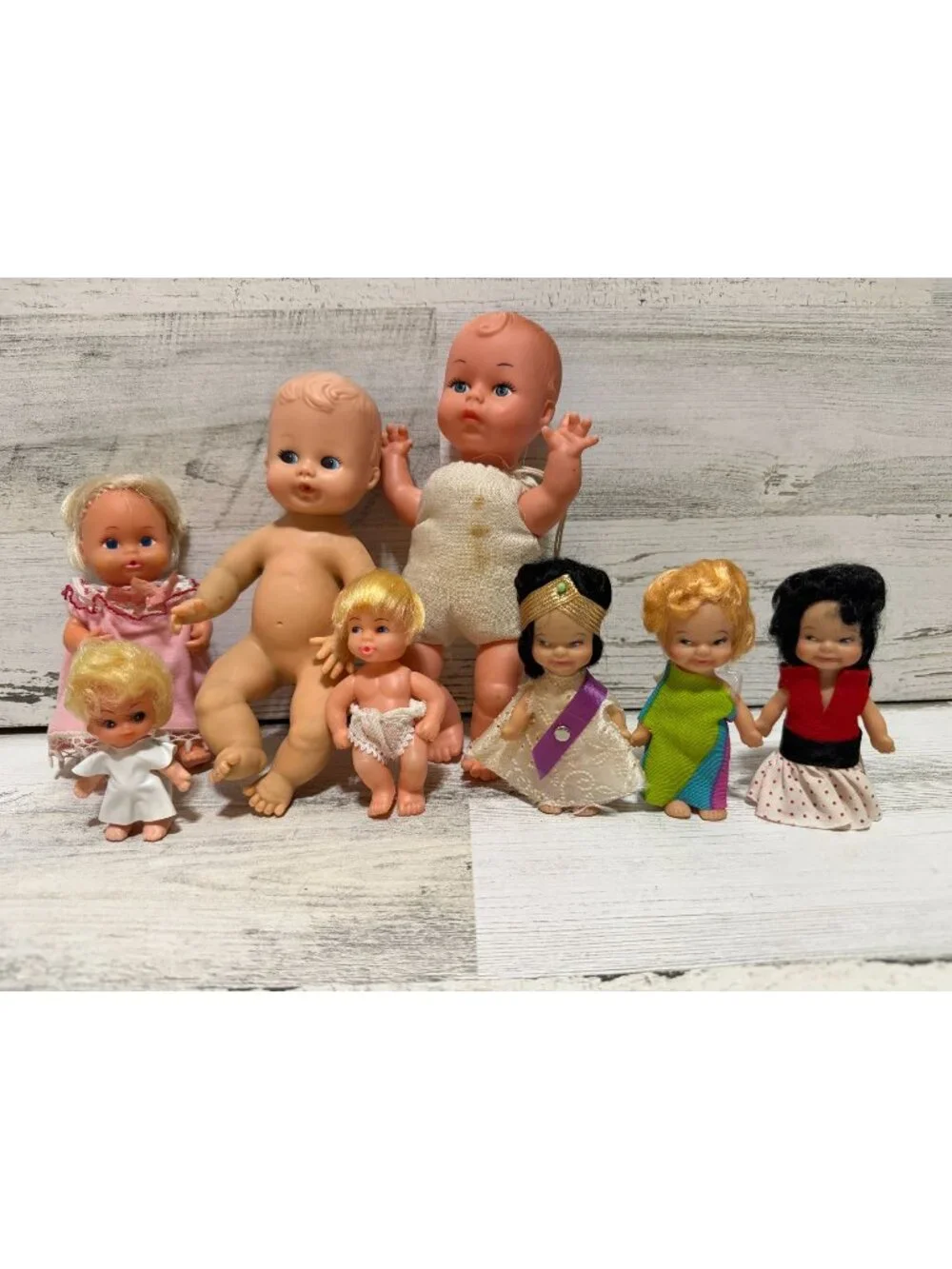 Lot of 8 Various Dolls Various Brands Sizes